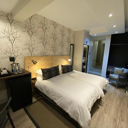 Herzinger Boutique Guesthouse Klein Windhoek Esterno foto