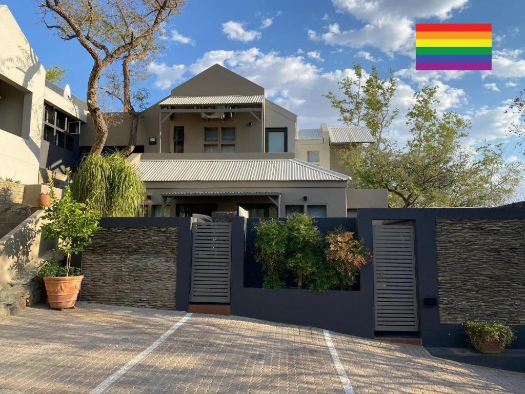 Herzinger Boutique Guesthouse Klein Windhoek Esterno foto